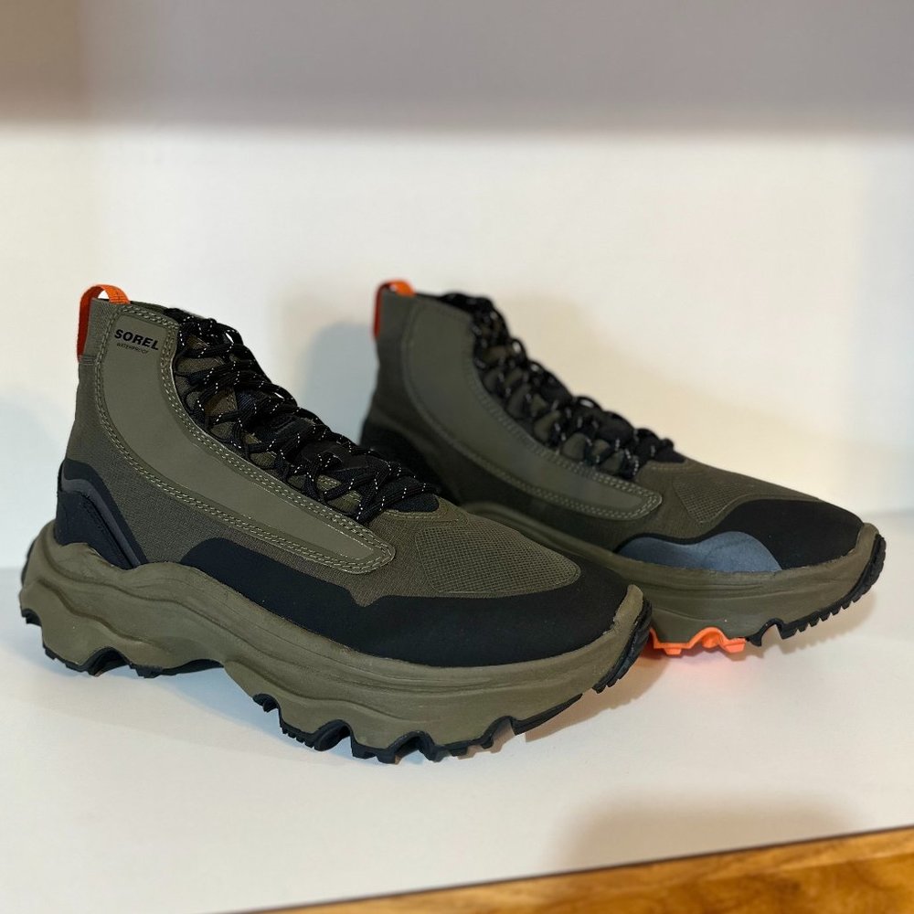 MEN'S KINETIC™ BREAKTHRU VENTURE MID SNEAKER